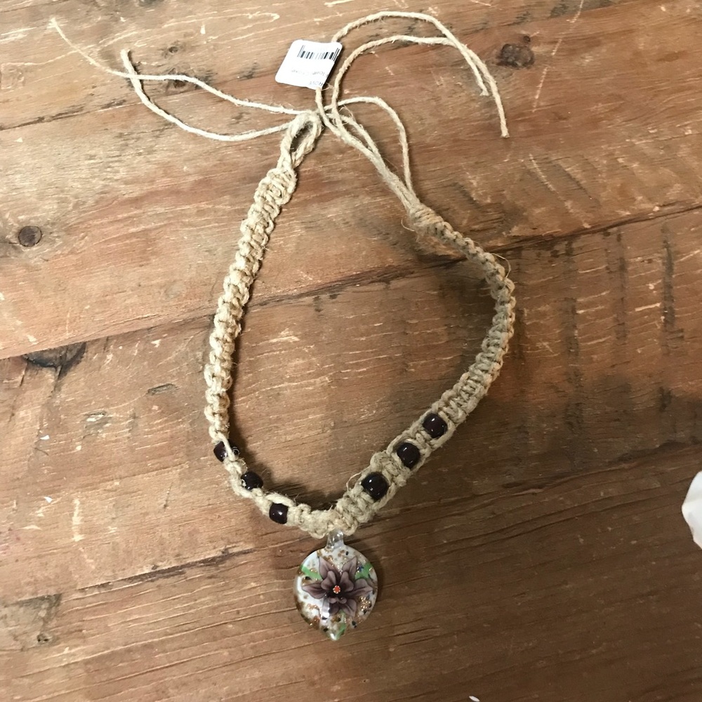 Choker necklace